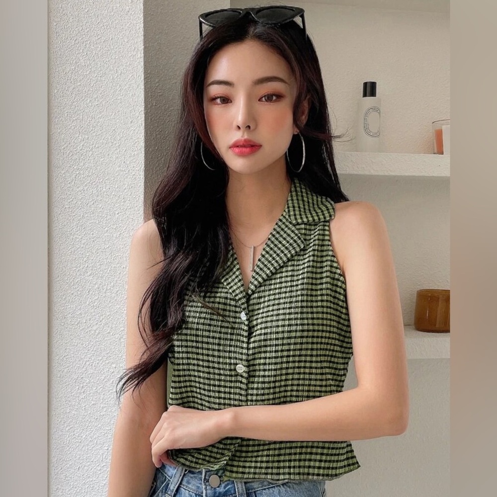 Green and Black Gingham Sleeveless Cropped Collared Top- Sz XL